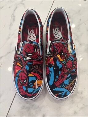 Vans x Marvel Spider-Man Classic Slip-On 2018 Comic Print Women 5.5 Men 4